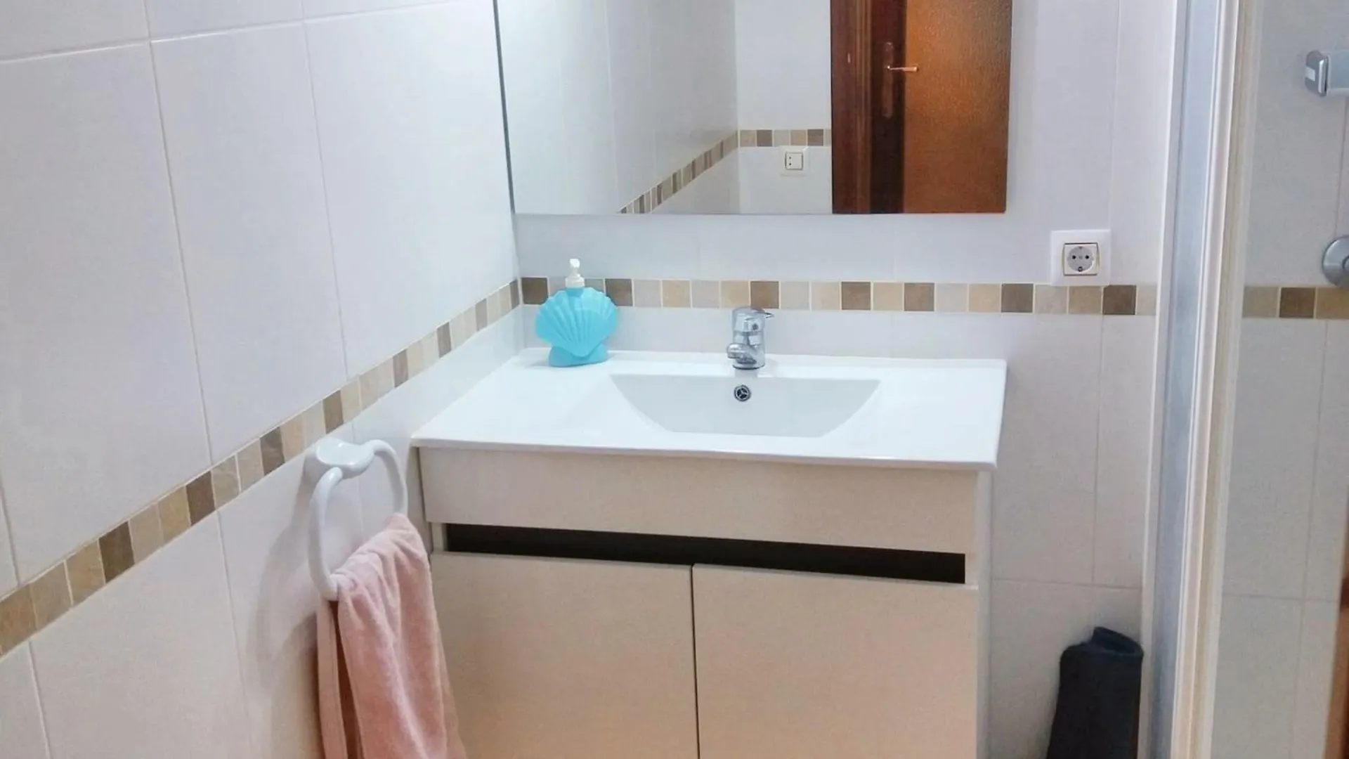 Modern Apartment In Calella - 50 Sqm - Comfortable Balcony Španělsko
